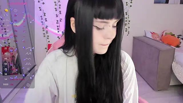 SelenaCute from StripChat