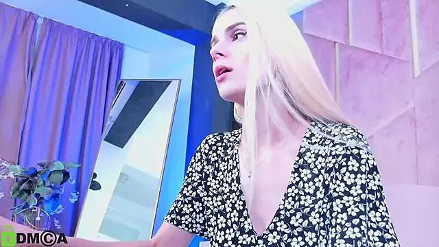 SelenaDaze from StripChat is Freechat