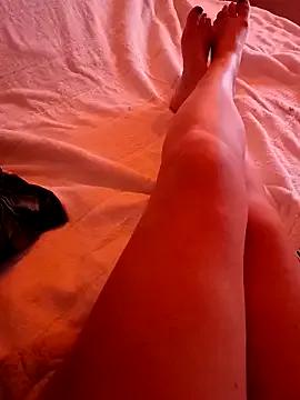SelenaPromes from StripChat is Freechat