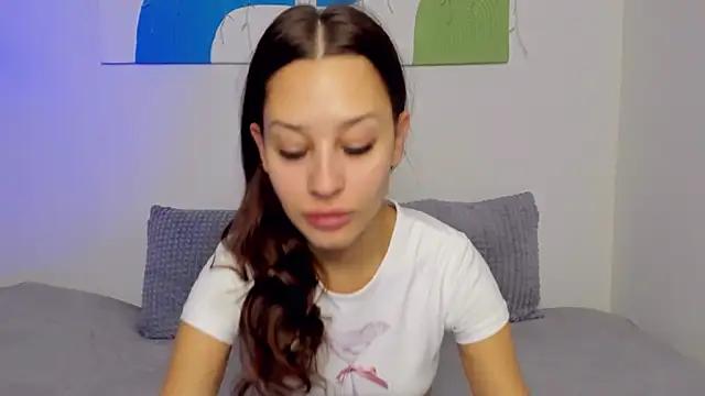 SelenaRousey from StripChat
