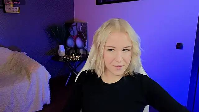 Selenatrend from StripChat
