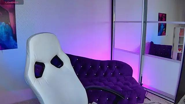 Selenatrend from StripChat