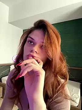 Discover our girls online shows and discover the company of countless livestreamers, with stunning shapes, sex toys and more.