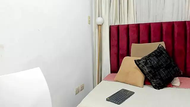 SeleneLujan from StripChat is Freechat