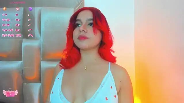 SeleneMiiller from StripChat