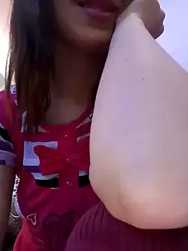 Sellena2 from StripChat