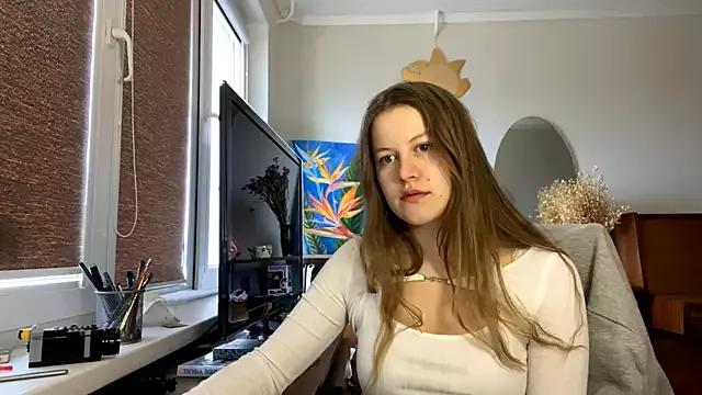 Discover our girls online shows and discover the company of countless livestreamers, with stunning shapes, sex toys and more.