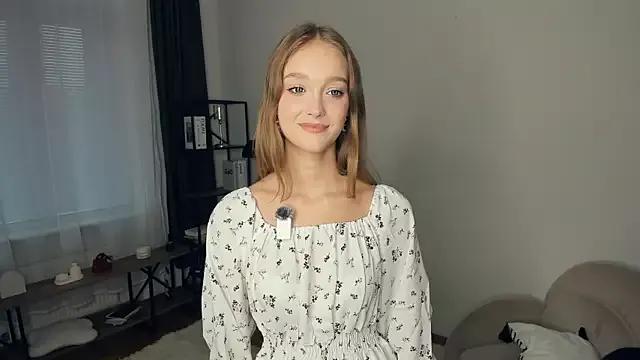 SerrenaAa webcams show profile image 