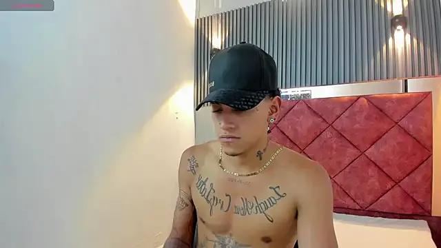 seth_wyatt from StripChat is Freechat