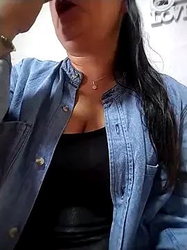 sexxx_mia from StripChat