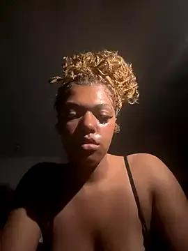 Sexxy_S from StripChat