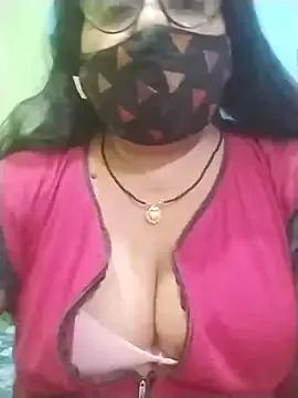 sexxyrenukaa from StripChat