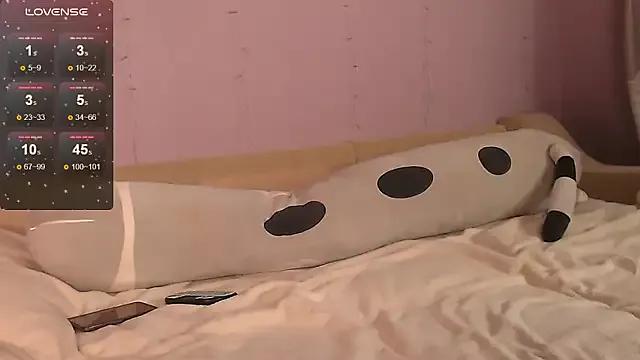 sexy_asian from StripChat is Freechat