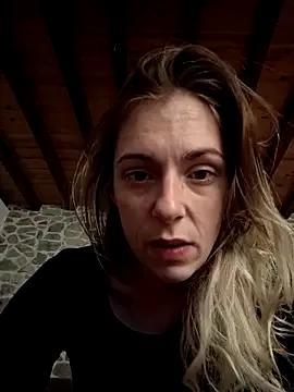 SexyAlya from StripChat is Freechat