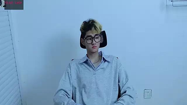 sexyboy-lele from StripChat is Freechat