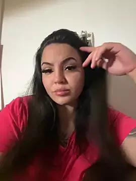 Discover our girls online shows and discover the company of countless livestreamers, with stunning shapes, sex toys and more.