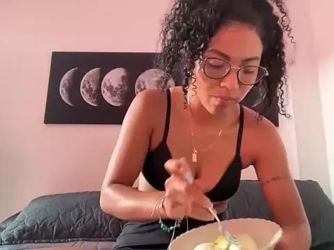 sexycalipso from StripChat is Freechat