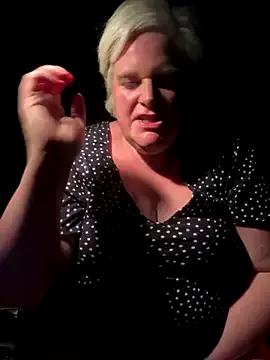 sexychazza16 from StripChat is Freechat