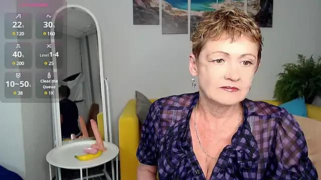 SexyGrandma_ from StripChat is Freechat