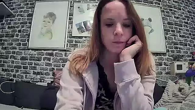 SexyMilf_37 from StripChat is Freechat