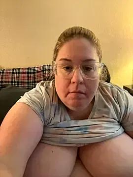 sexymommy1988 from StripChat is Freechat