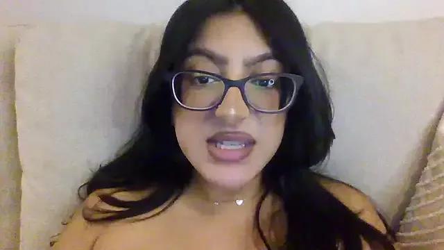 SexySophiaUK from StripChat is Freechat