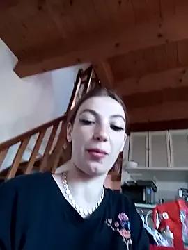 Discover our girls online shows and discover the company of countless livestreamers, with stunning shapes, sex toys and more.