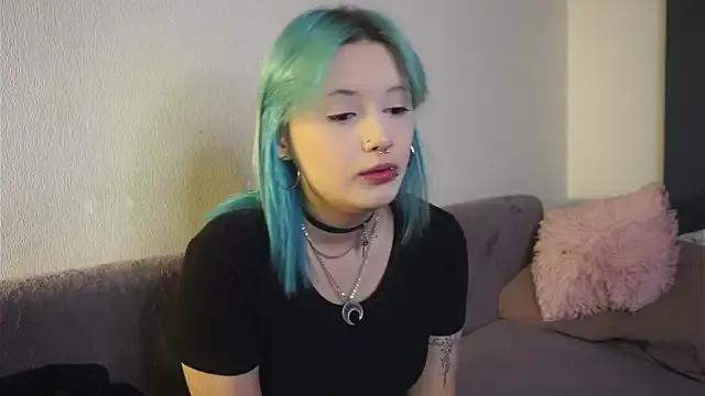 ShandiChica from StripChat is Freechat