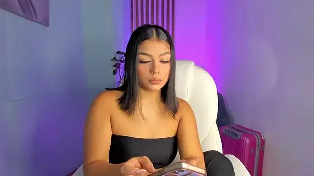 ShaniaDaniels from StripChat is Freechat