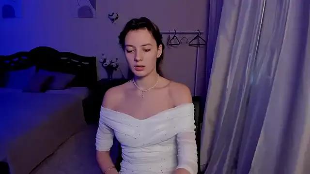 ShannanBeauty from StripChat is Freechat