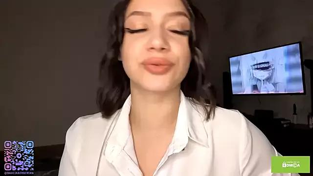 SharmaineMillin from StripChat is Freechat