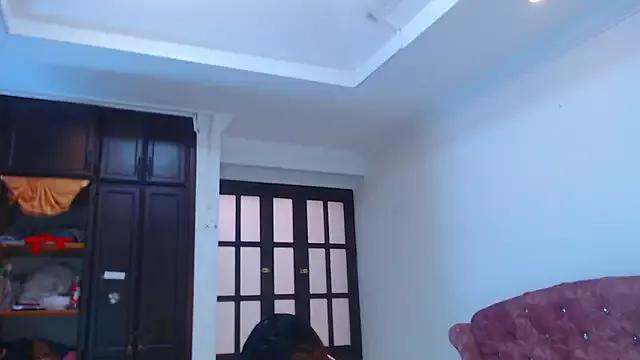 sharon_greey from StripChat is Freechat