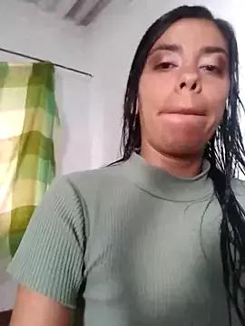 SharonDustLove from StripChat is Freechat