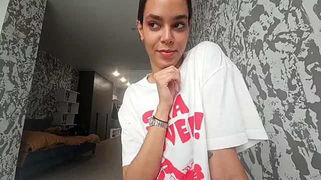 ShaynaMisasi webcams show profile image 