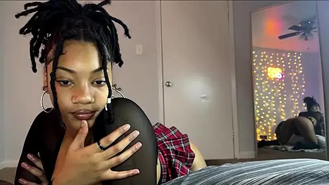 SheSoNastyy_21 from StripChat