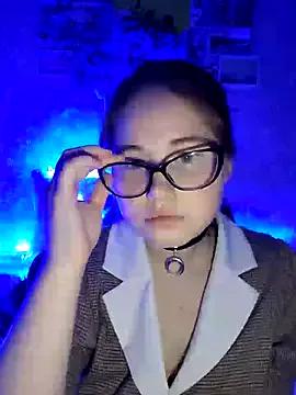 Shiny_Luna webcams show profile image 