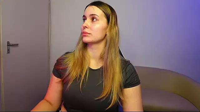 ShyHotNerd from StripChat