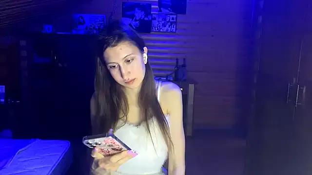 Shyselly from StripChat is Freechat