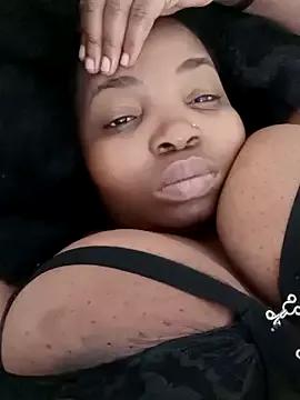 ShySexyBaddiexx from StripChat