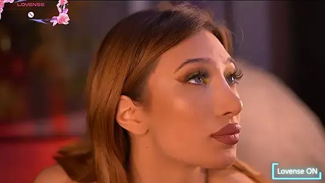 SiennaJayden from StripChat is Freechat