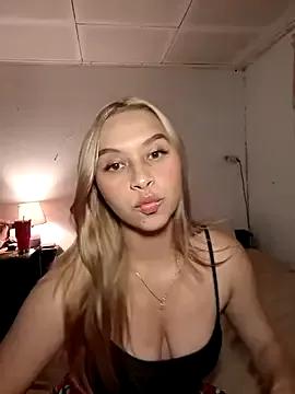Siennalust1 from StripChat is Freechat