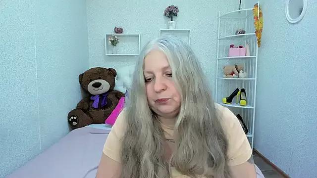 silver_moon_light from StripChat is Freechat
