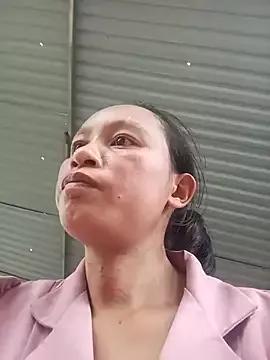 simi-lucy from StripChat is Freechat