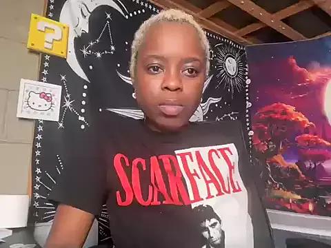 SimoneSavage from StripChat is Freechat