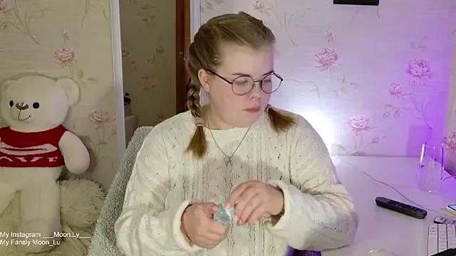 sinnamon_ from StripChat