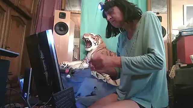 SissiDomination from StripChat