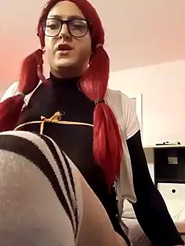 Discover our girls online shows and discover the company of countless livestreamers, with stunning shapes, sex toys and more.