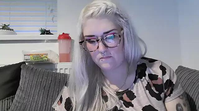 Sizzling_Indie36 from StripChat