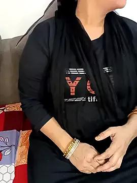 Sizzling_Shreya from StripChat