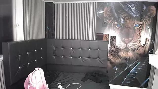 SkarlettArslan- webcams show profile image 